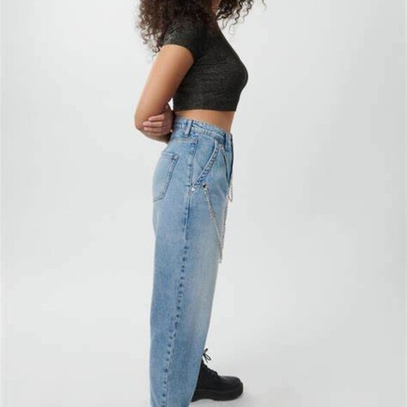 2/$20🛍Garage Mom Jeans — High Rise, Acid Wash, 80s Inspired - Picture 3 of 13